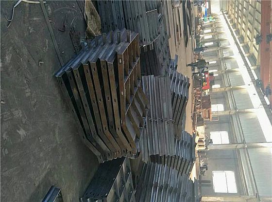 總結防撞墻模具生產歷程