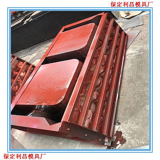 階梯式護(hù)坡模具是什么