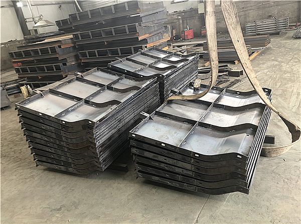 高速公路防撞護欄模具