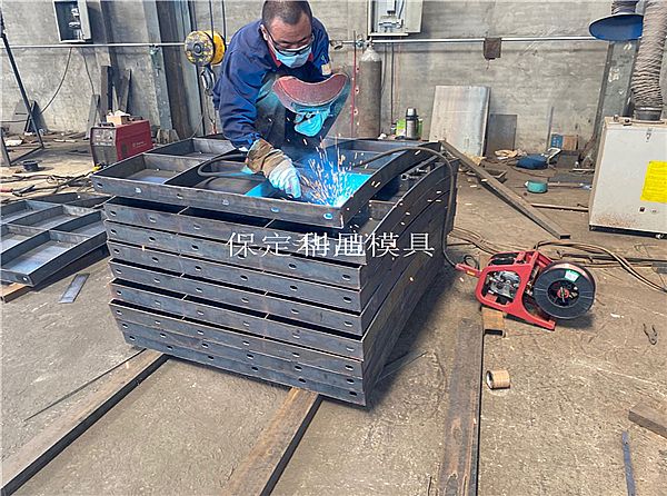 風(fēng)機(jī)基礎(chǔ)模具_(dá)常規(guī)介紹