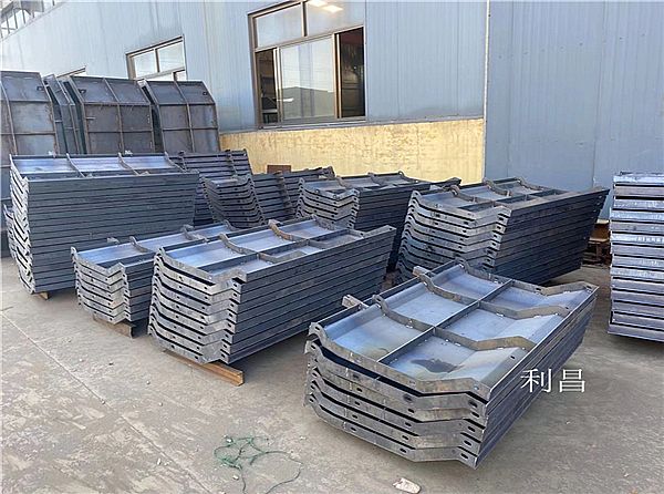 混凝土護欄鋼模具